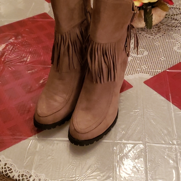 Suede Ankle boots - Picture 4 of 5